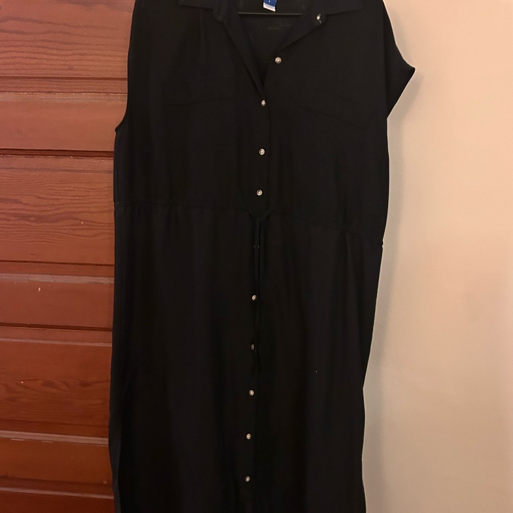 Elegant Black Sleeveless Dress